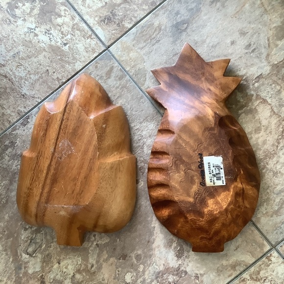 Vintage Boho Monkey Wood Leaf Bowl - Picture 3 of 3